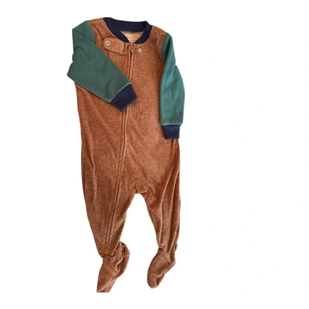 🇺🇸❄️👍GUC CARTER’S | 6m | Unisex Baby Warm Sleeper - Pyjama w Football 🏈 - Picture 3 of 11